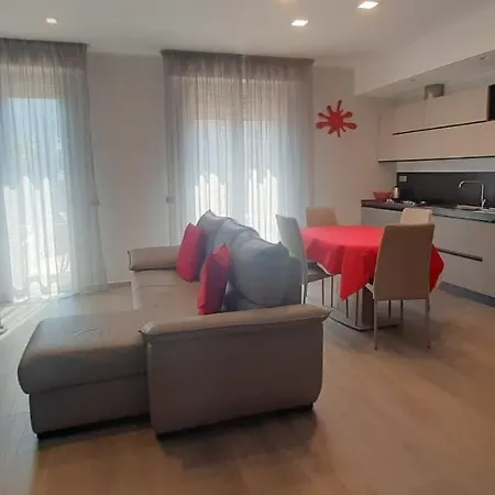 דירה La Terrazza Di Andrea אימפריה